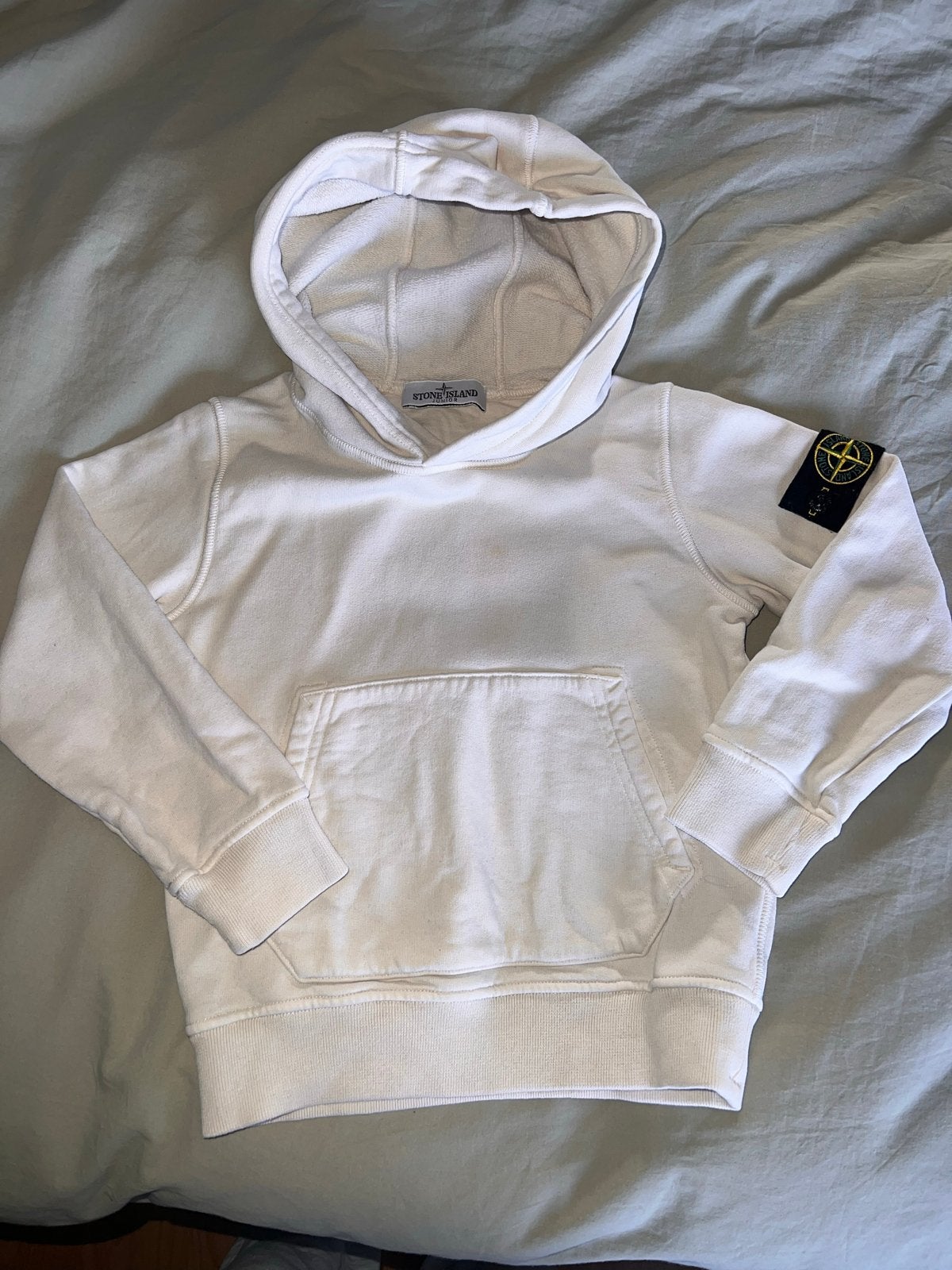 Stone Island Junior Hoodie Crème - Maat 104, Kinderen en Baby's, Ophalen of Verzenden, Zo goed als nieuw, Jongen of Meisje, Trui of Vest