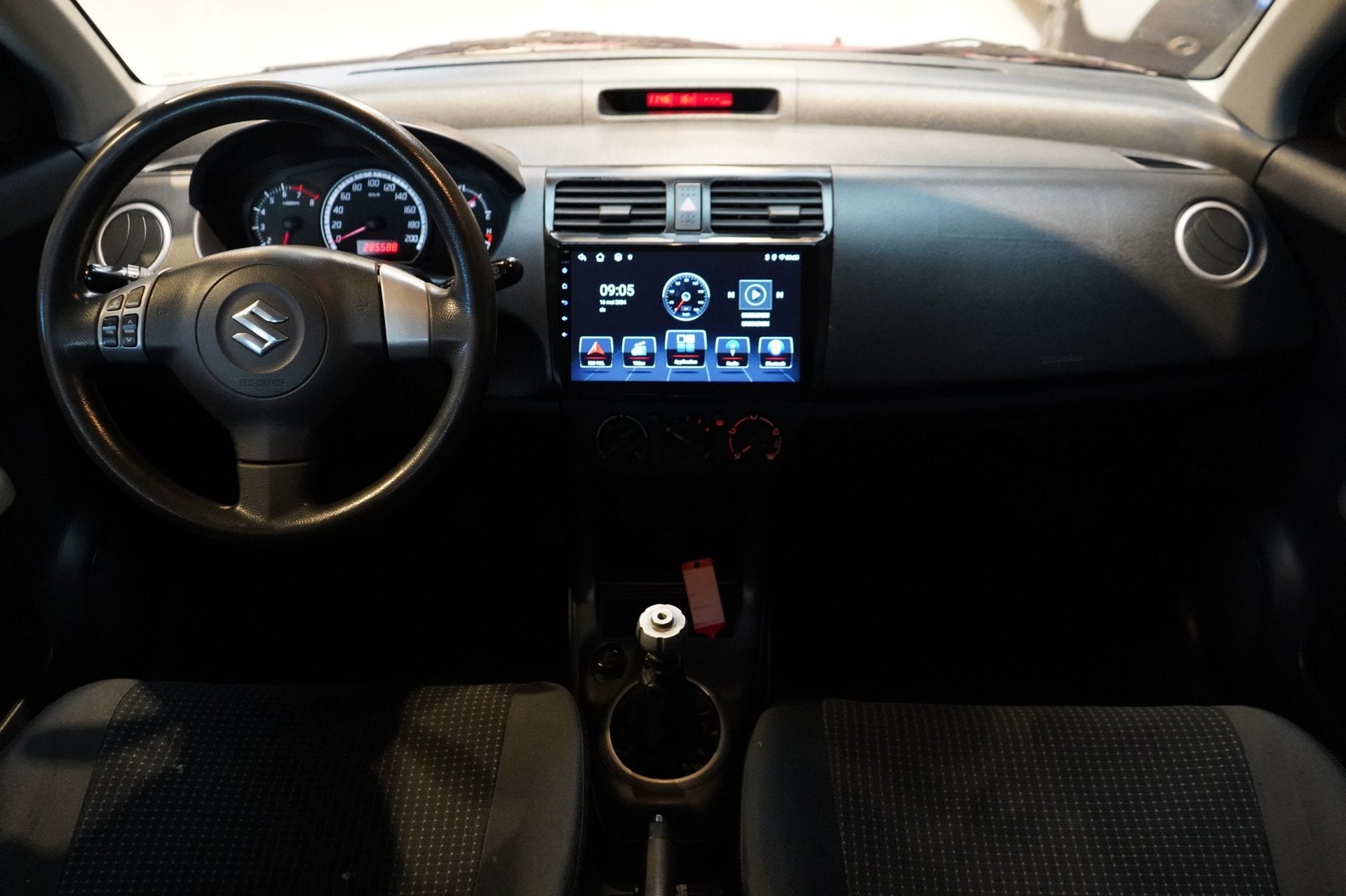 Suzuki Swift 1.3 Exclusive | NAVI | AIRCO | NAP | APK | ELEK, Auto's, Stof, Gebruikt, 31 €/maand, 400 kg