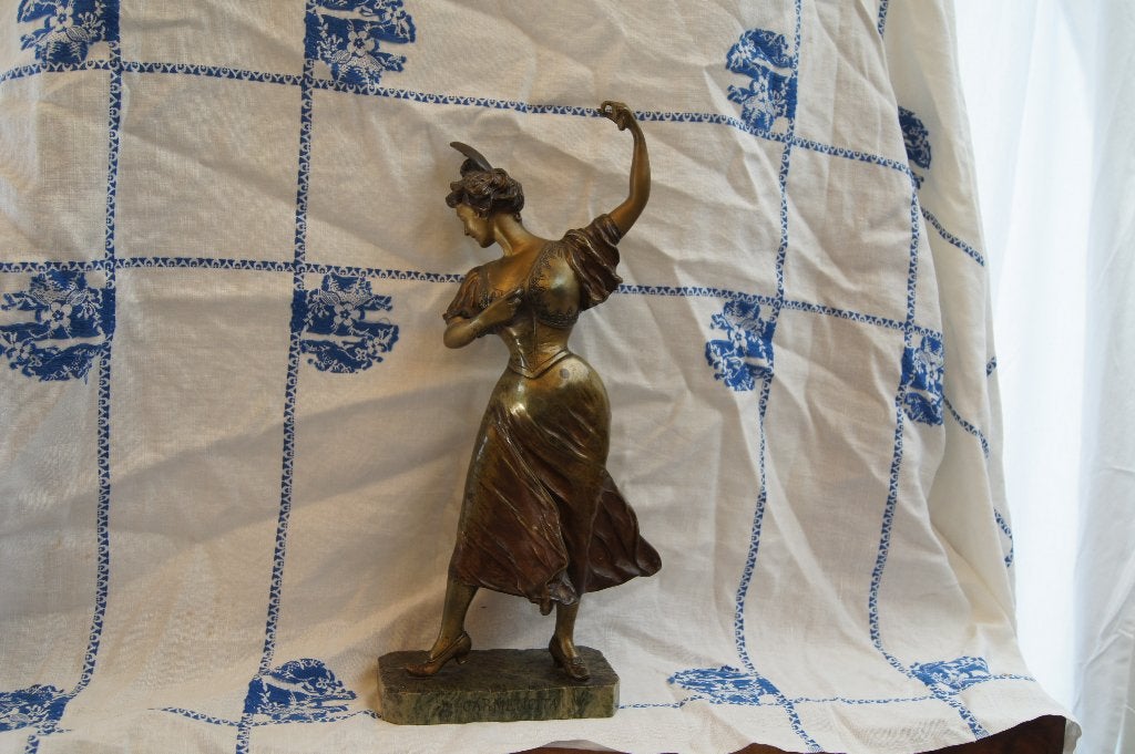 Carmencita' op marmeren sokkel ( Bronzen, Art nouveau, Gepatineerd, Ophalen of Verzenden, Brons