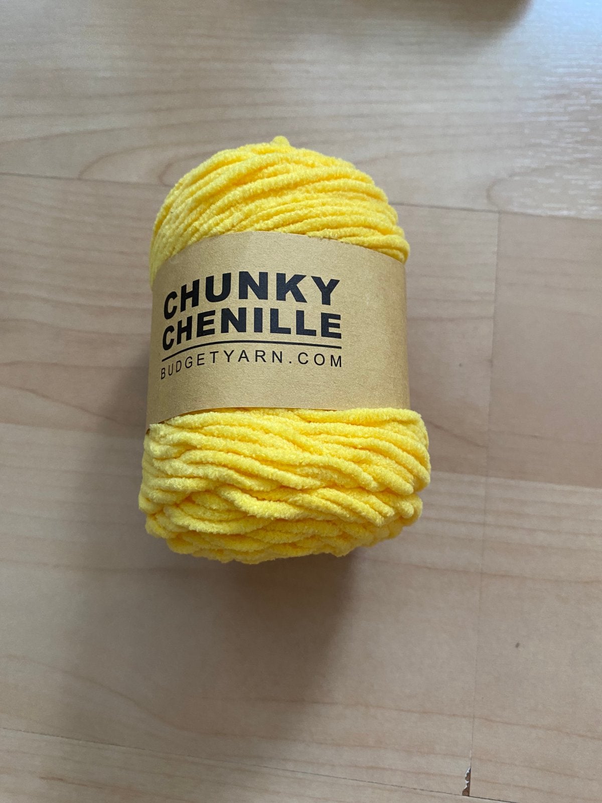Chunky chenille garen €1.25 per stuk, Hobby en Vrije tijd, Breien en Haken, Ophalen of Verzenden, Zo goed als nieuw, Breien of Haken