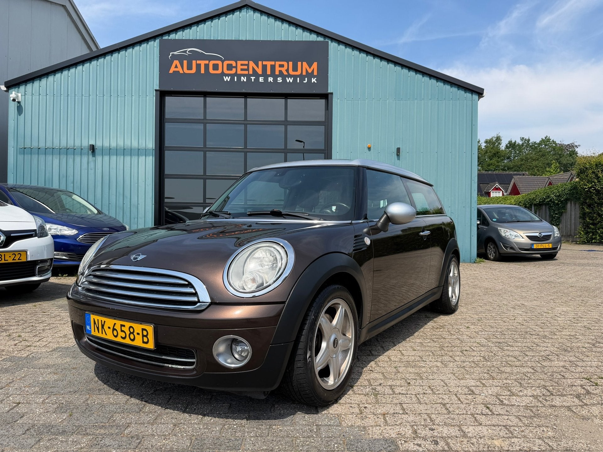 Mini Clubman 1.6 Cooper Panoramadak Airco NweApk, Auto's, Voorwielaandrijving, Gebruikt, 4 cilinders, Bruin