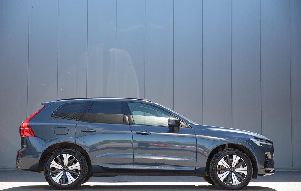 Volvo XC60 2.0 T6 Plug-in hybrid AWD Plus Dark Panorama H/K, Auto's, Volvo, Automaat, Gebruikt, 2063 kg, 4 cilinders