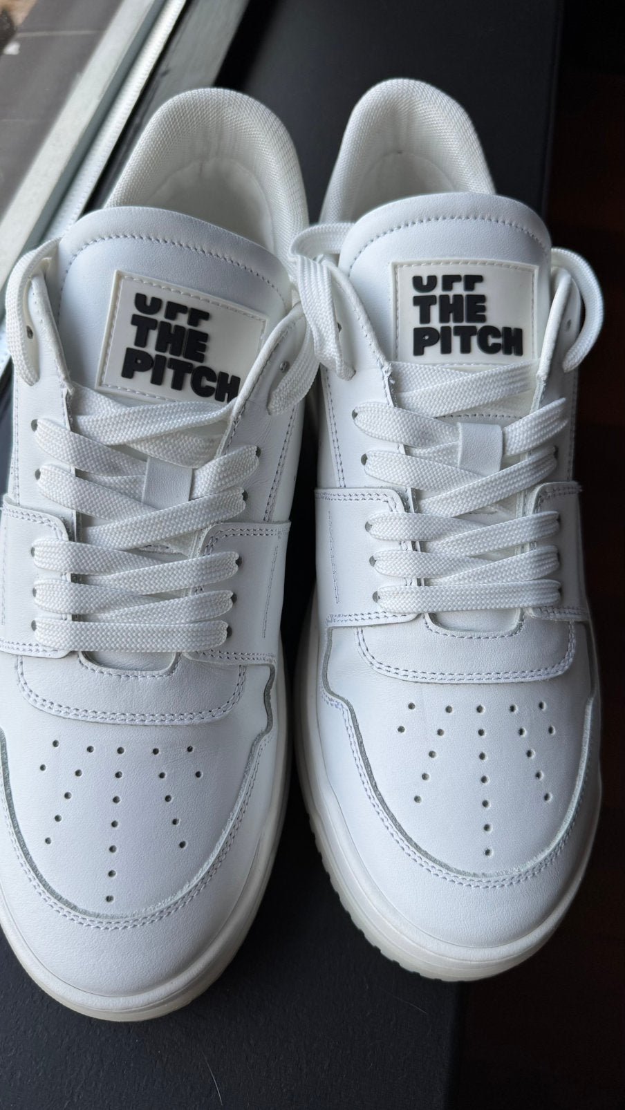 Off the pitch, Ophalen, Wit, Nieuw, Sneakers of Gympen