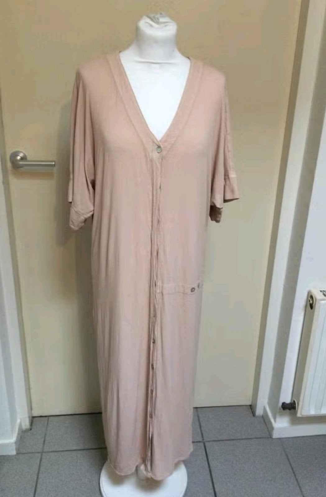 Prachtige lichtroze lange jurk van Kimm maat M, okselmaat 56, Kleding | Dames, Verzenden, Zo goed als nieuw, Kimm, Roze