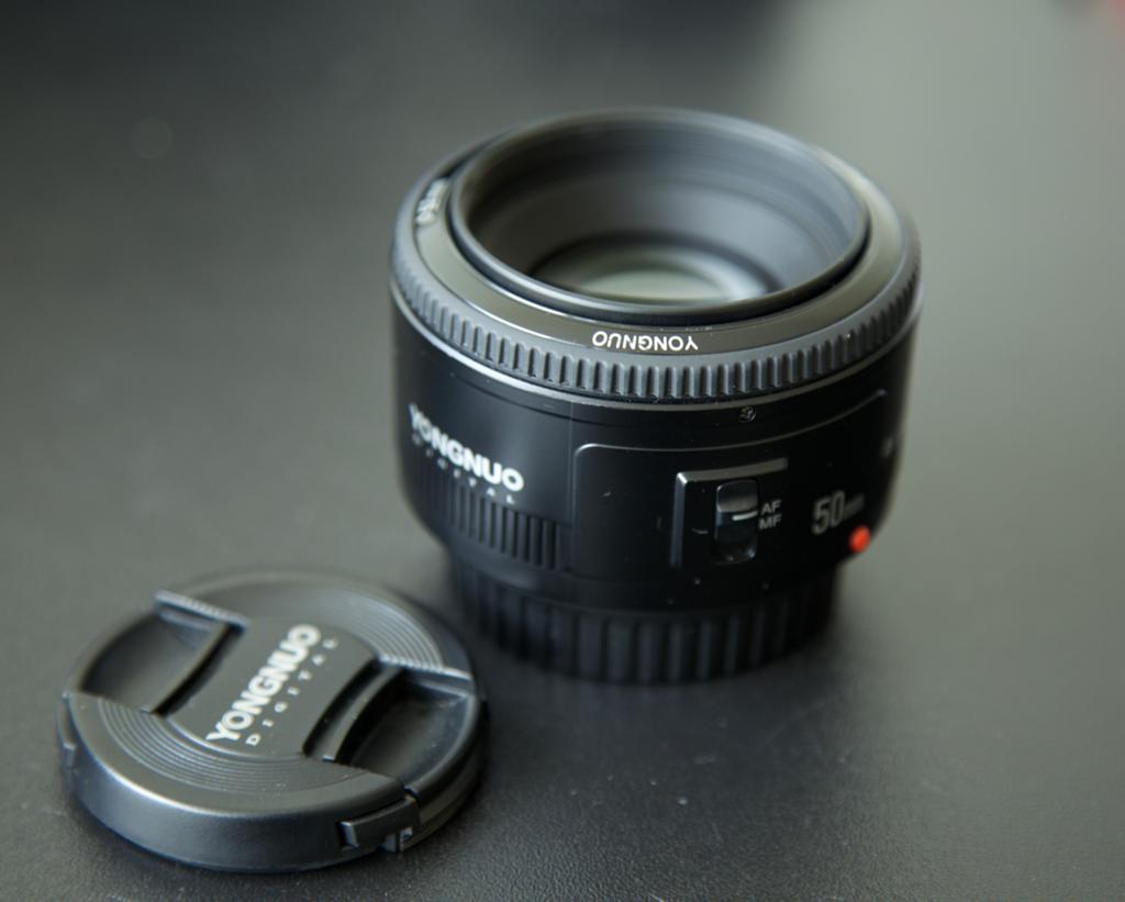 Yongnuo 50mm objectief, Ophalen, Zo goed als nieuw, Standaardlens