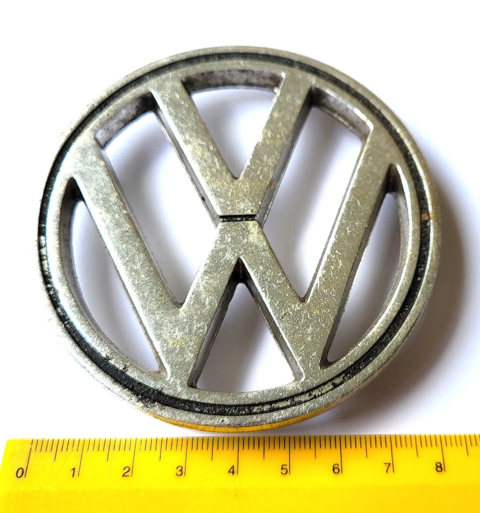Vintage Volkswagen embleem vw Kever 1960. En nog auto boeken, Ophalen of Verzenden, Nieuw, Volkswagen