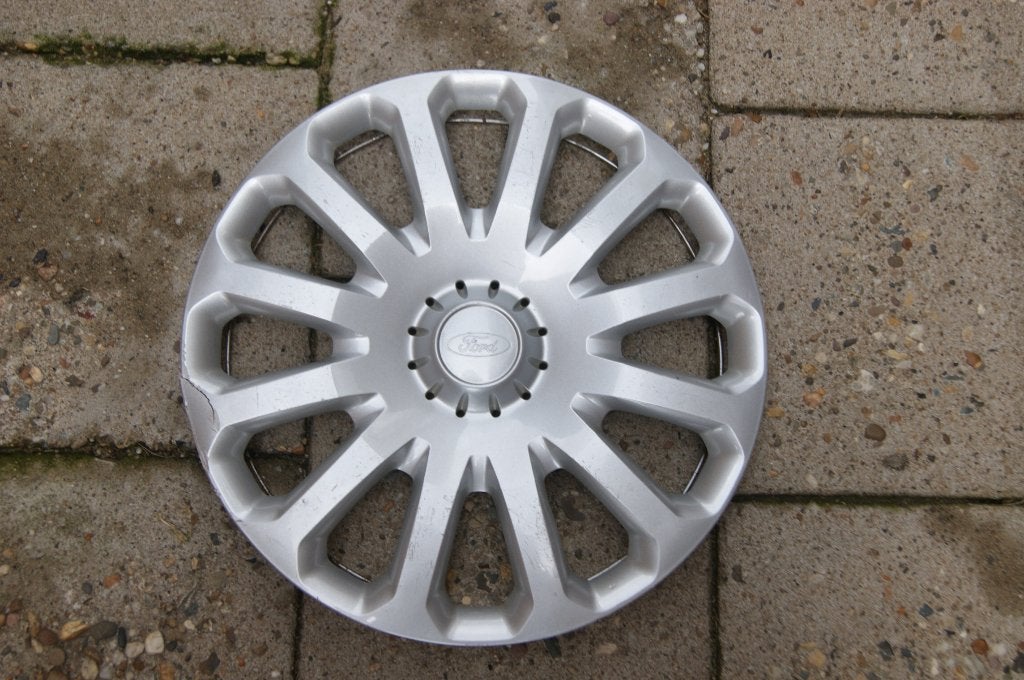 1 losse originele wieldop Ford Fiesta 15 inch, Ophalen of Verzenden, Gebruikt