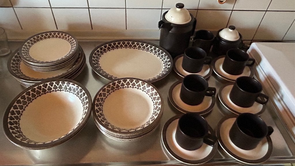Servies te koop (zie foto) Doverstone Staffordshire, Huis en Inrichting, Ophalen, Nieuw, Bord(en), Overige stijlen