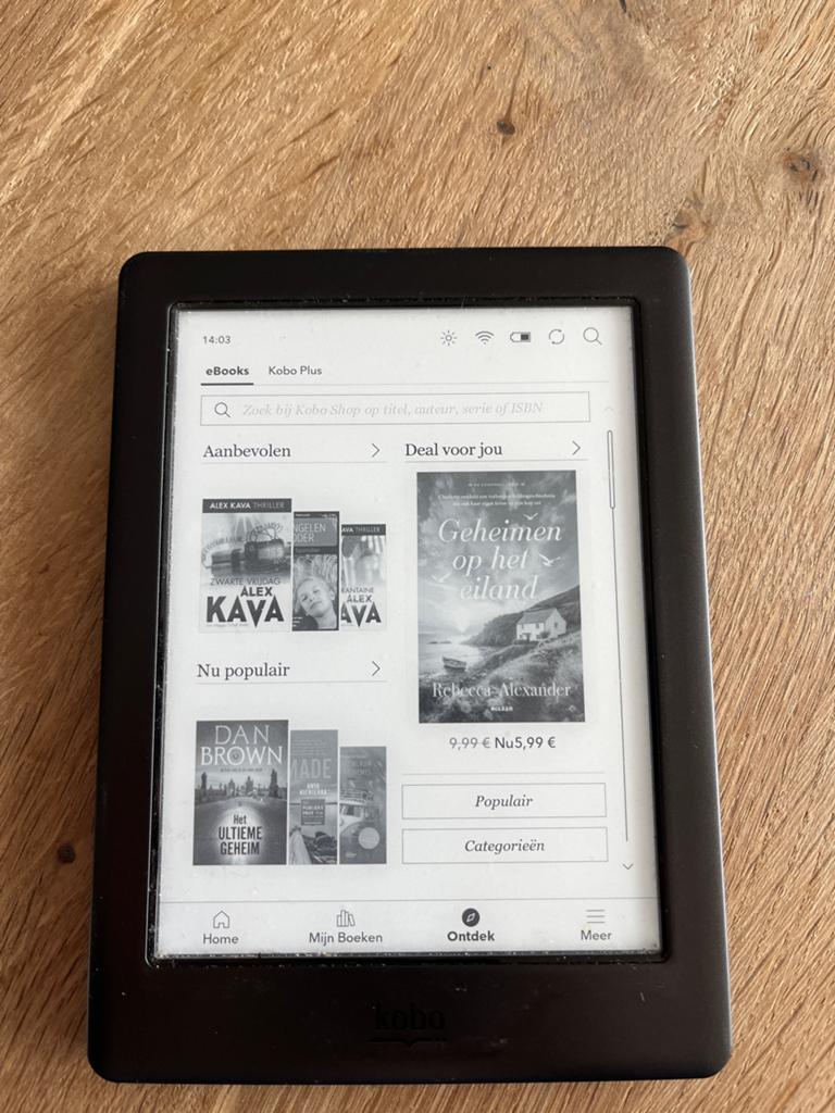 Kobo E-reader GLO HD met sleepcover hoes, Gebruikt, Ophalen of Verzenden, 4 GB of minder, Touchscreen
