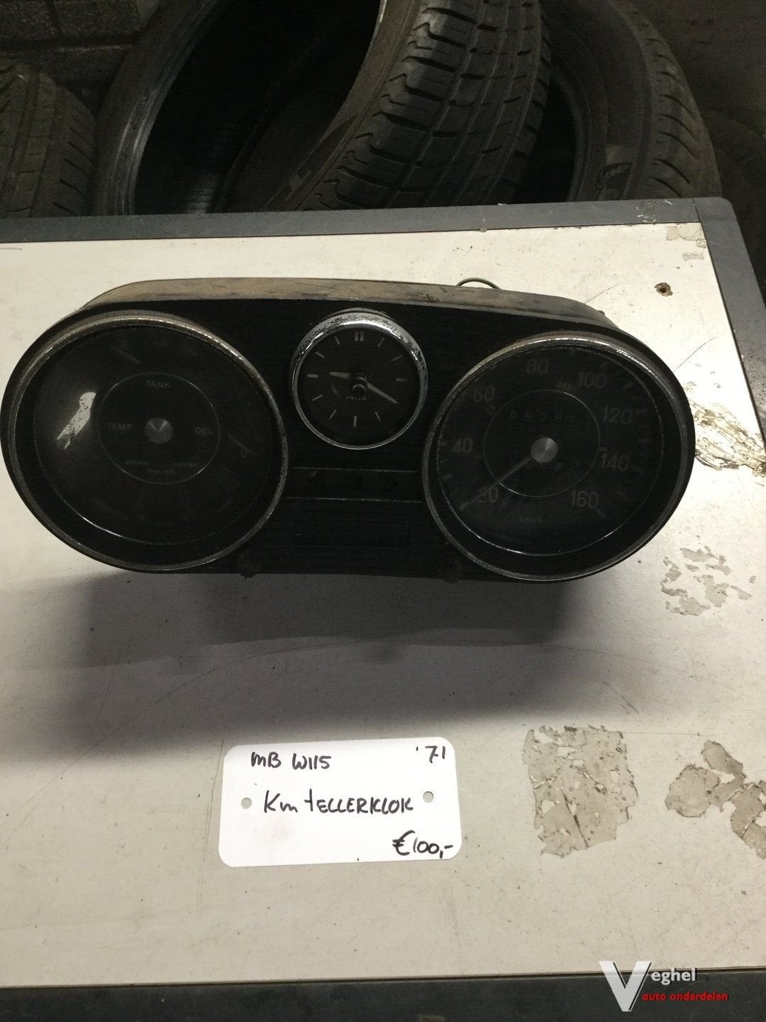 Mercedes W115 1971 Km Tellerklok, Gebruikt, -, -, Ophalen of Verzenden