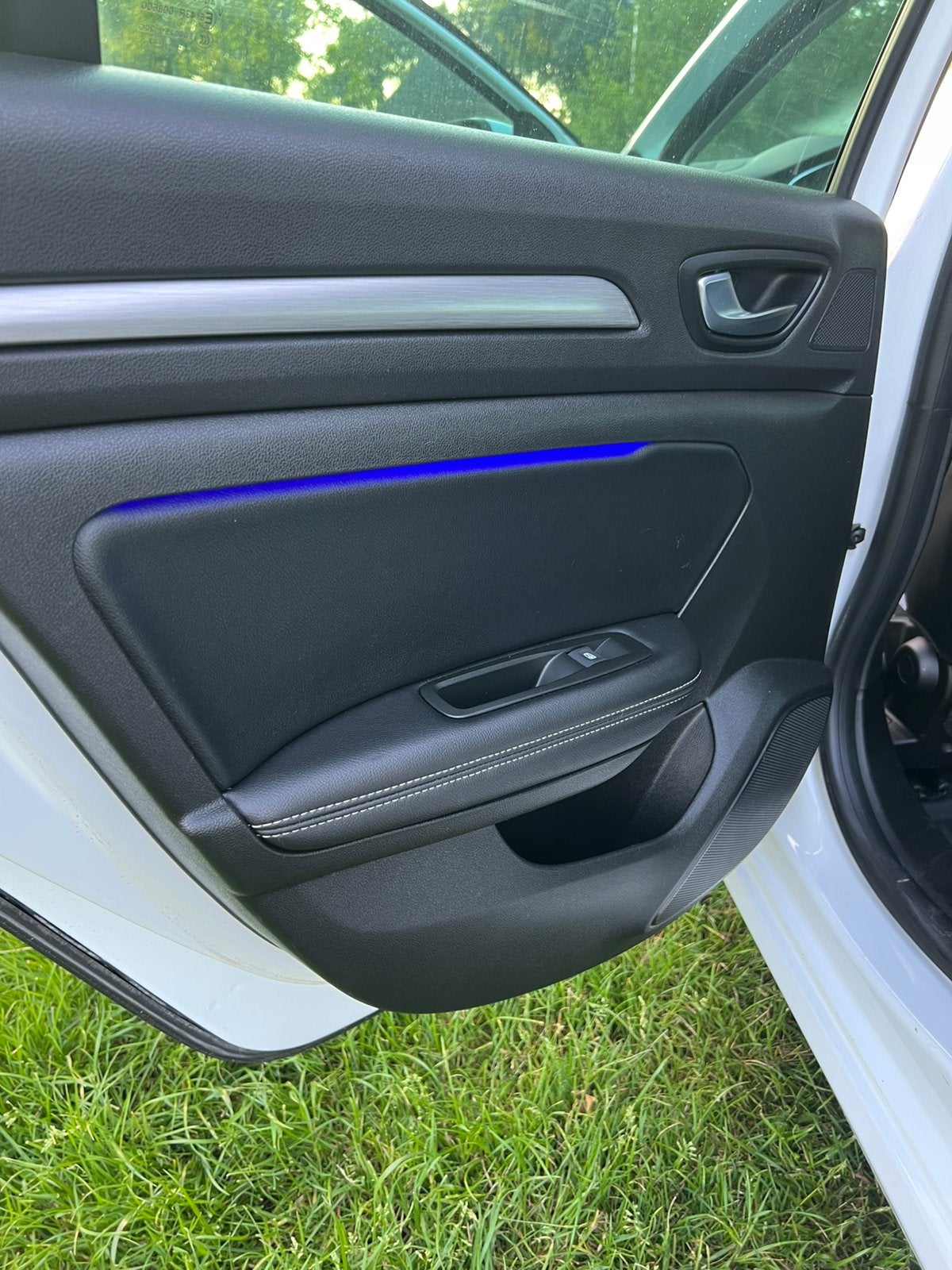 Foto 13 van Renault Mégane 1.2 Energy TCe Bose 130pk 2017 Wit