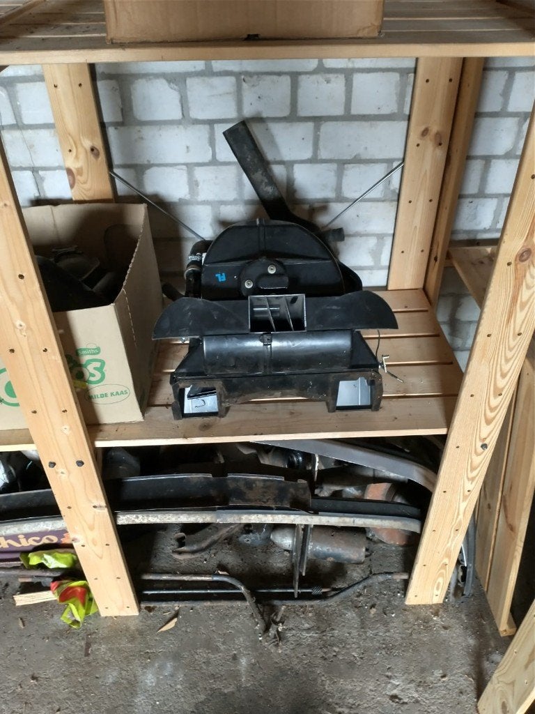 Diverse Peugeot 204 onderdelen - bumper - veerpoot- uitlaat, Ophalen, Gebruikt, Peugeot