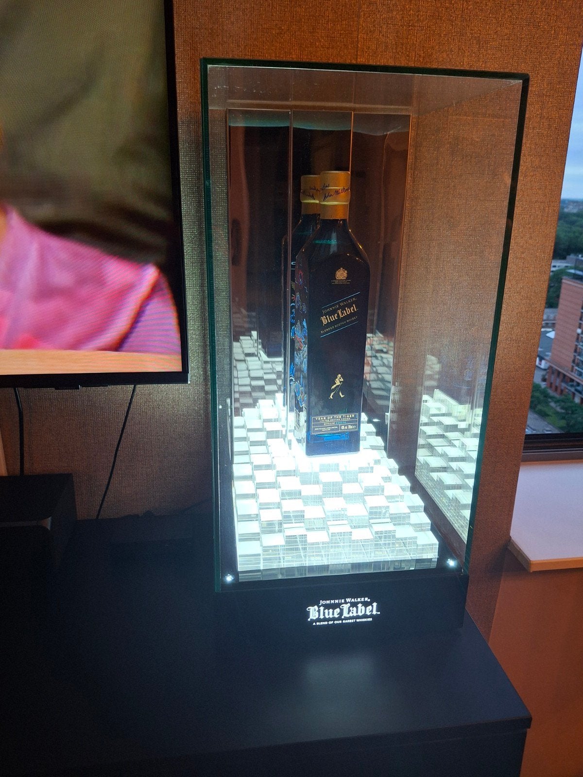 Blue label vitrine kasten, Huis en Inrichting, Kasten | Vitrinekasten, Ophalen, 25 tot 50 cm, 50 tot 100 cm, Minder dan 100 cm