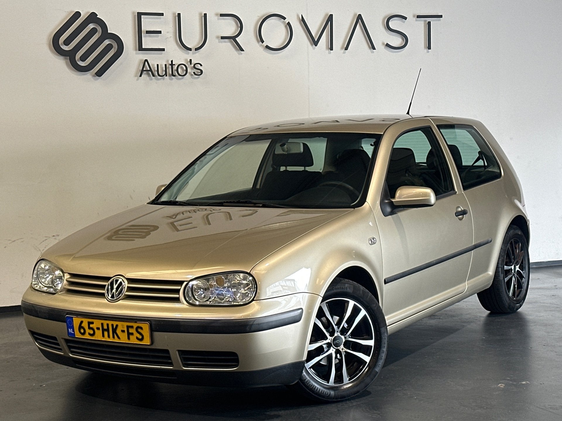 Volkswagen Golf 1.6-16V Trendline Airco - Nieuw apk - LMV -, Voorwielaandrijving, Gebruikt, 1064 kg, Handgeschakeld