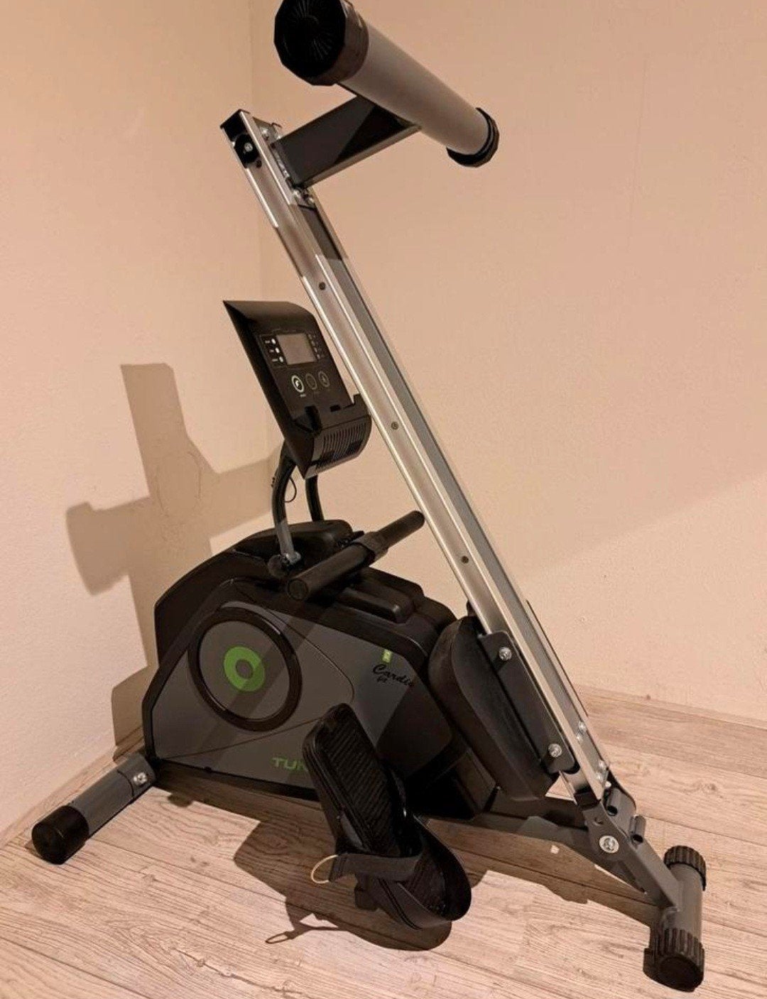 Nieuwstaat Roeiapparaat Tunturi Cardio Fit R30, Sport en Fitness, Ophalen, Rug