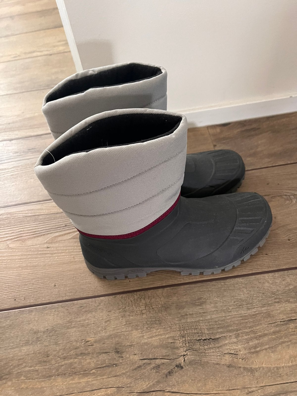 Snowboots maat 38/39, Ophalen of Verzenden, Zo goed als nieuw, Jongen of Meisje, Laarzen