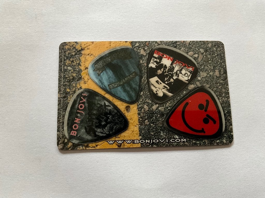 4 uitneembare plectrums van  Bon Jovi, Verzamelen, Nieuw, Ophalen of Verzenden, Foto of Kaart, 4 uitneembare plectrums van  Bon Jovi