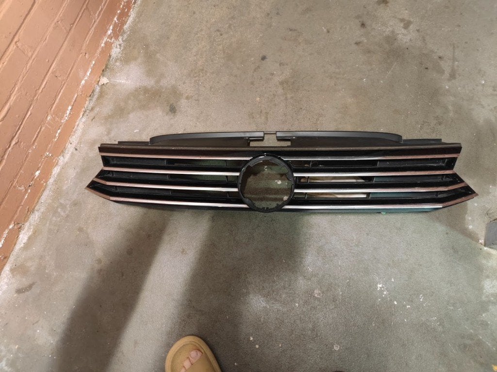wv passat B8 grille-2017, Ophalen of Verzenden, Gebruikt