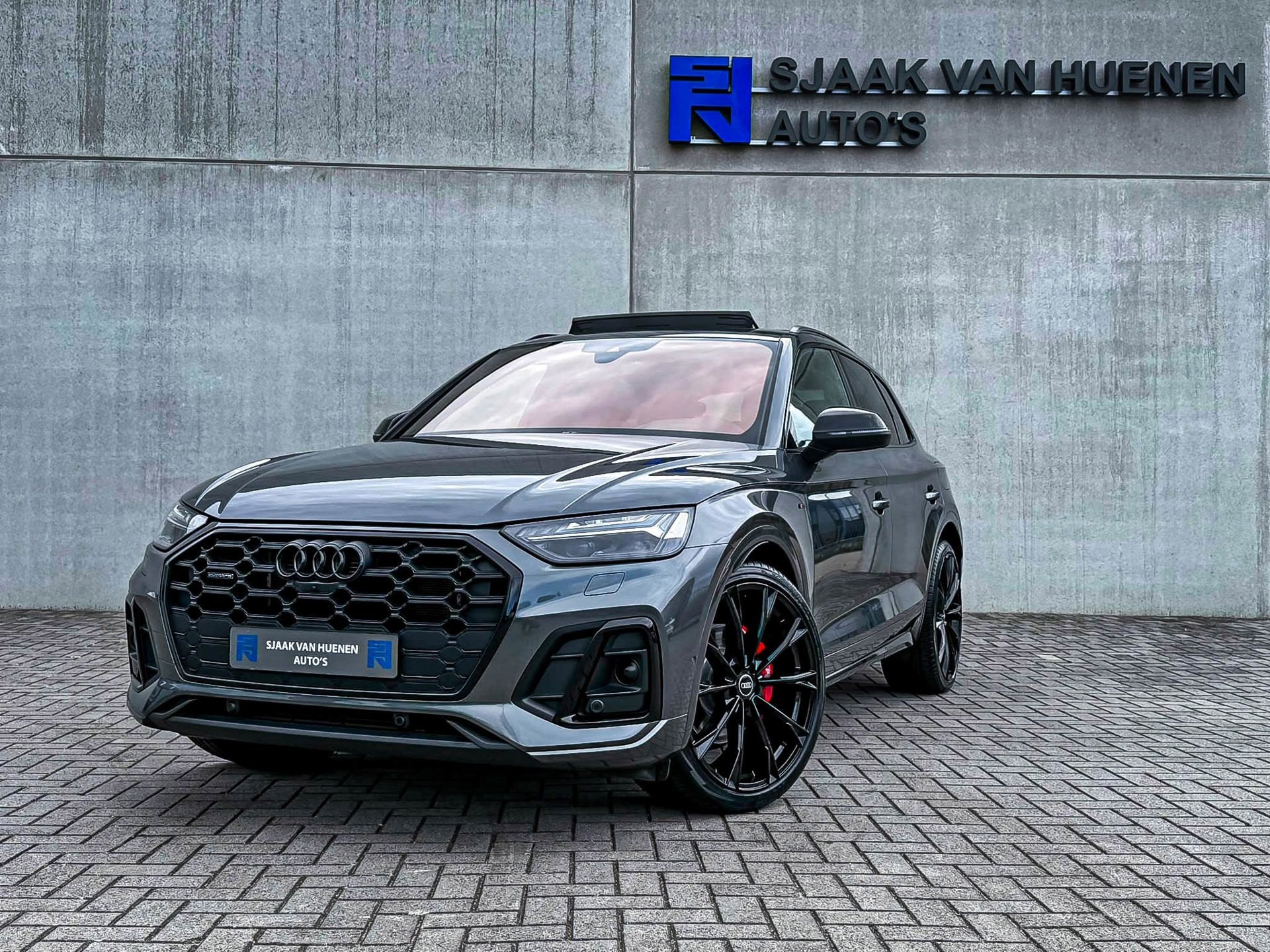 Audi Q5 55TFSI e 367pk Quattro Competition S Edition S-Line, Auto's, Audi, Automaat, Dealer onderhouden, Gebruikt, 4 cilinders