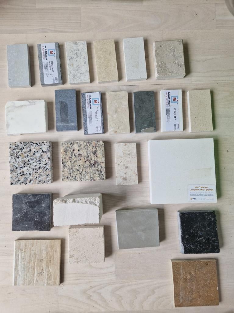 Steen- en marmerstalen, behang en stoffen voor interieur, Ophalen
