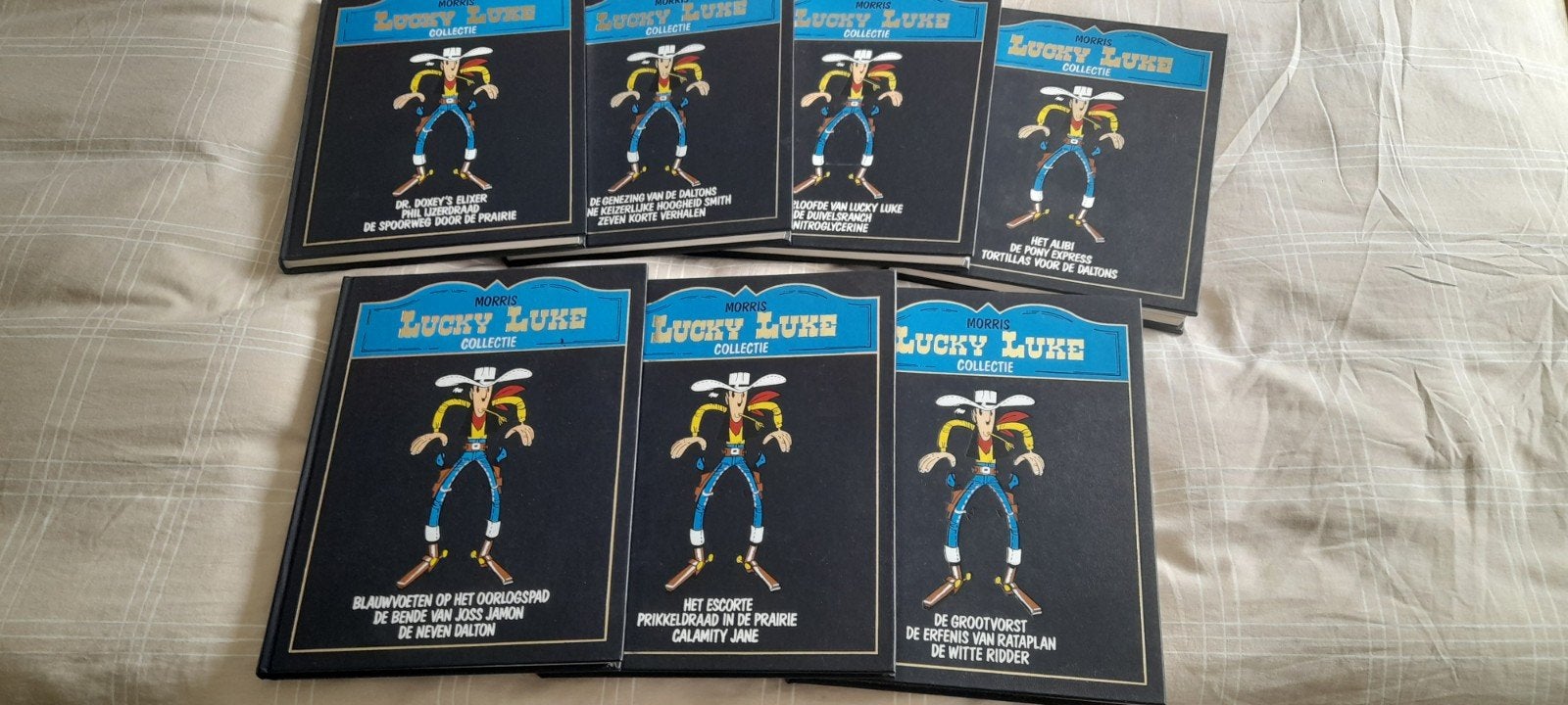 Stripboeken 7 stuks Lucky luke hardcover., Meerdere stripboeken, Ophalen of Verzenden, Gelezen