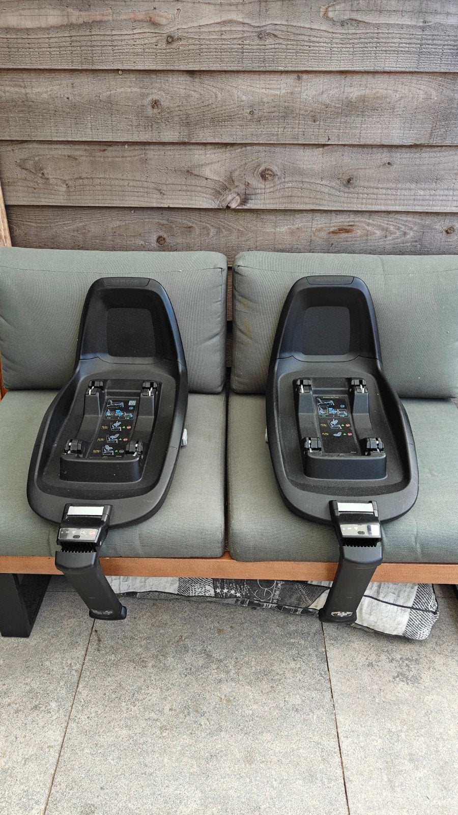 Maxi-Cosi 2wayFix Isofix base (2 stuks), Kinderen en Baby's, Autostoeltjes, Ophalen, 0 t/m 18 kg, Maxi-Cosi, Isofix