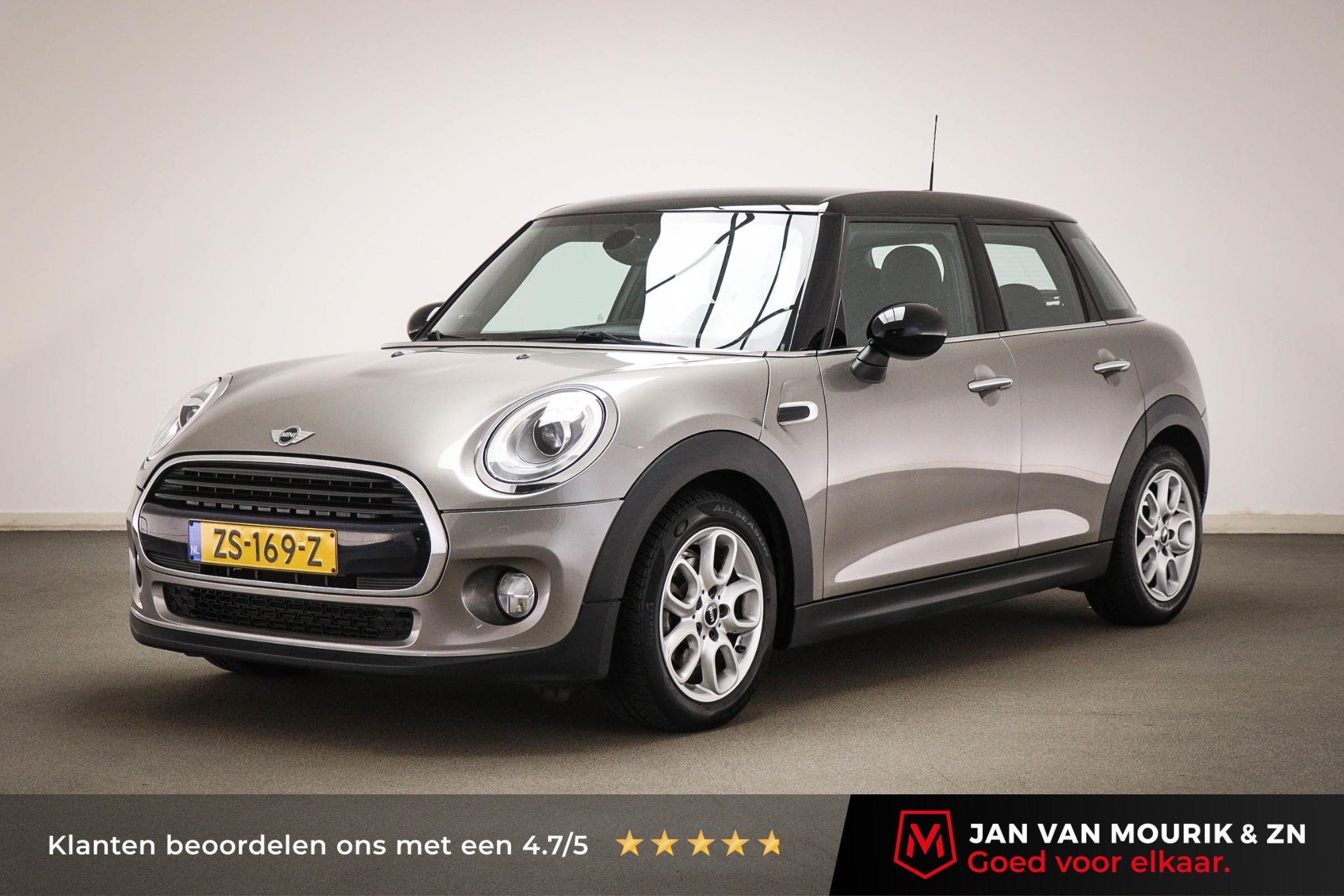 MINI 5-Deurs 1.5 Cooper Chili Serious Business | HALF LEDER, 136 pk, Gebruikt, Met garantie (alle), Verwarmde buitenspiegels