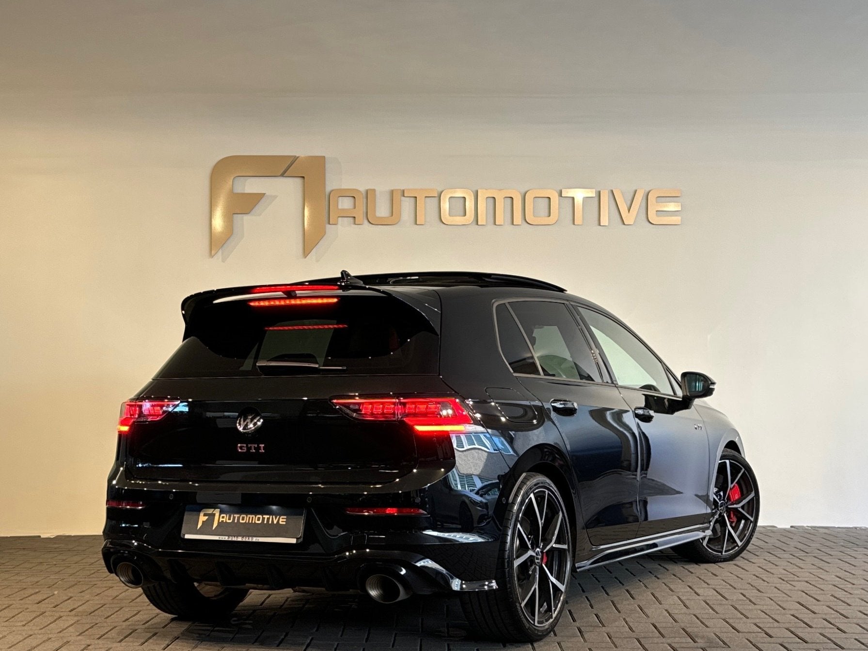 Volkswagen GOLF 2.0 8.5 TSI GTI Clubsport Pano|HuD|H/K|Akrap, Dealer onderhouden, Gebruikt, 4 cilinders, 1984 cc