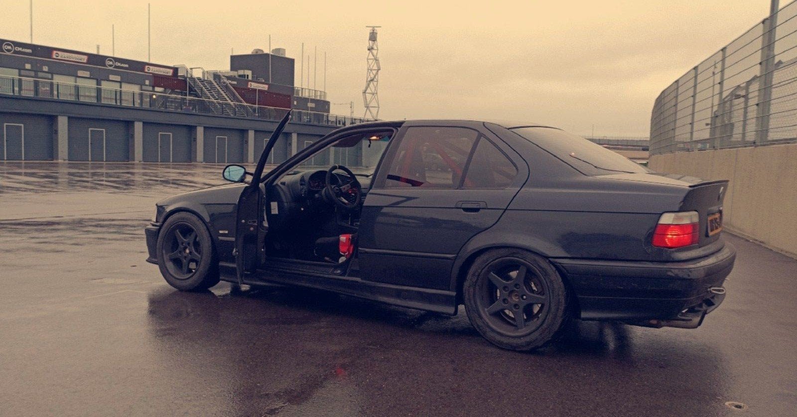 Bmw e36 - 16" - 205 breedte velgenset, Ophalen of Verzenden, Benzine, Overige modellen