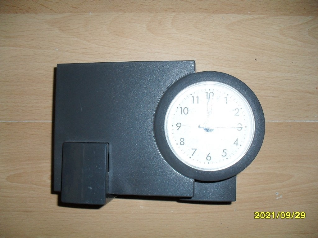 Bureauklokje, paperclips in houder, perforator NIEUW + ZGAN, Ophalen of Verzenden, Nieuw
