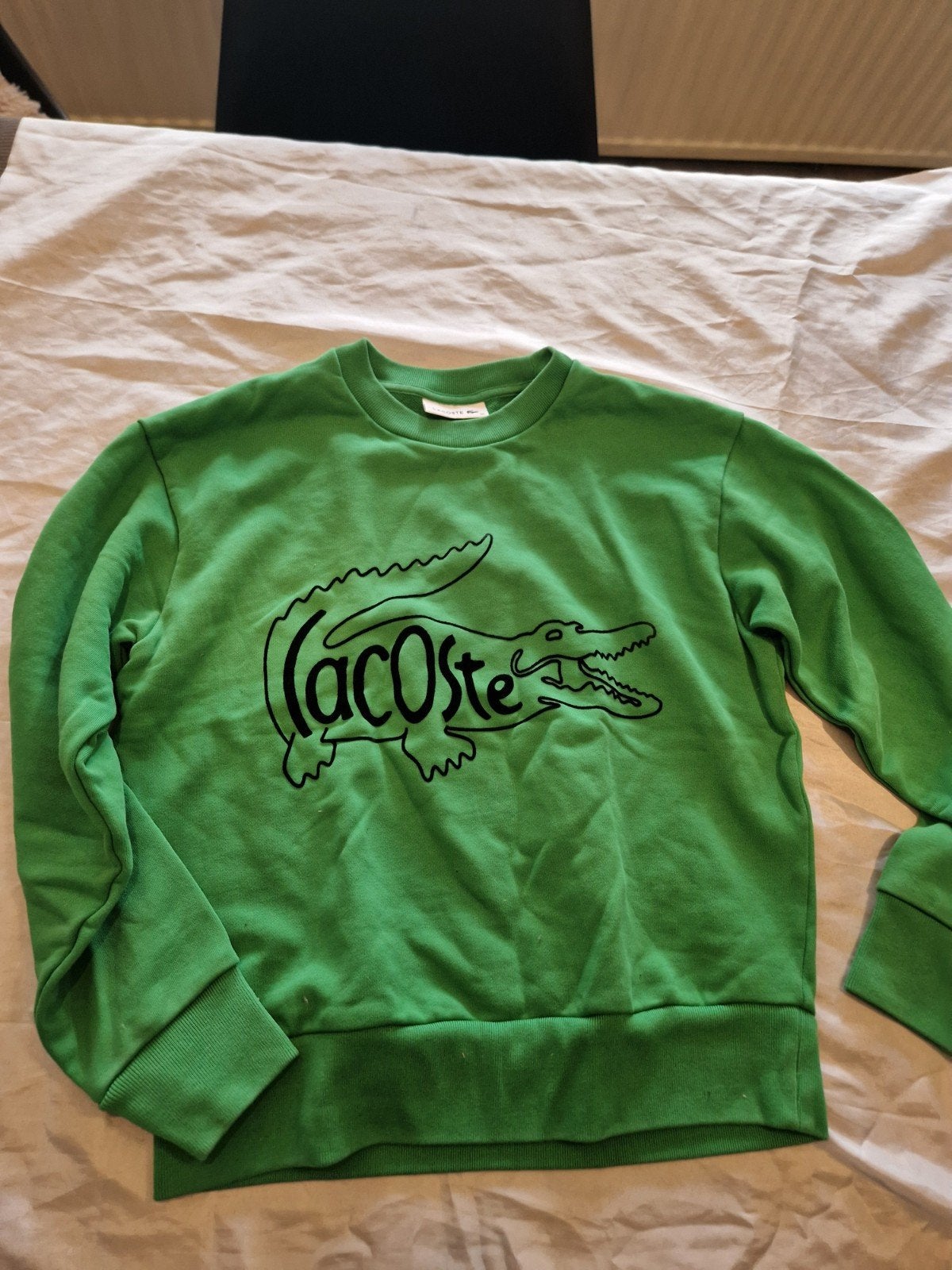 Lacoste groene sweater met groot logo - Maat 36 (S), Kleding | Dames, Ophalen of Verzenden, Zo goed als nieuw, Lange mouw, Lacoste