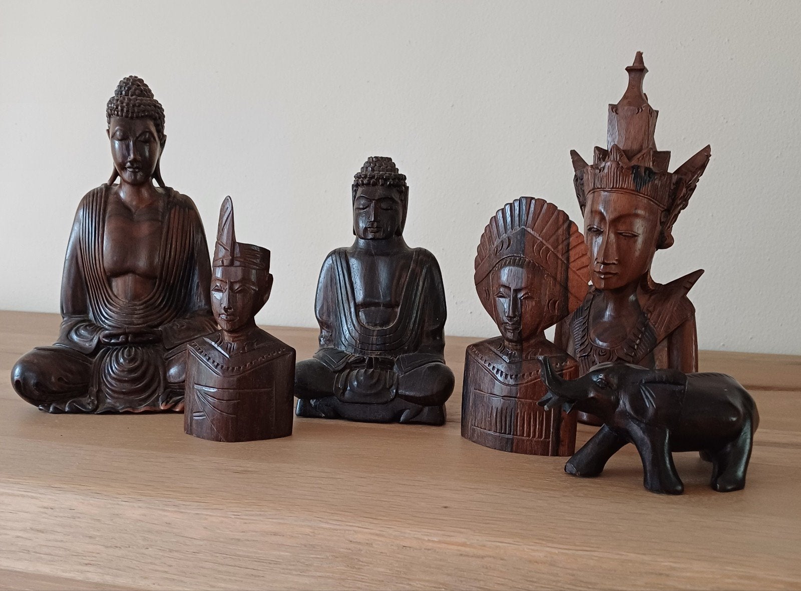 Aziatische houten beeldjes,  o.a. Boeddha's, Ophalen of Verzenden, Zo goed als nieuw
