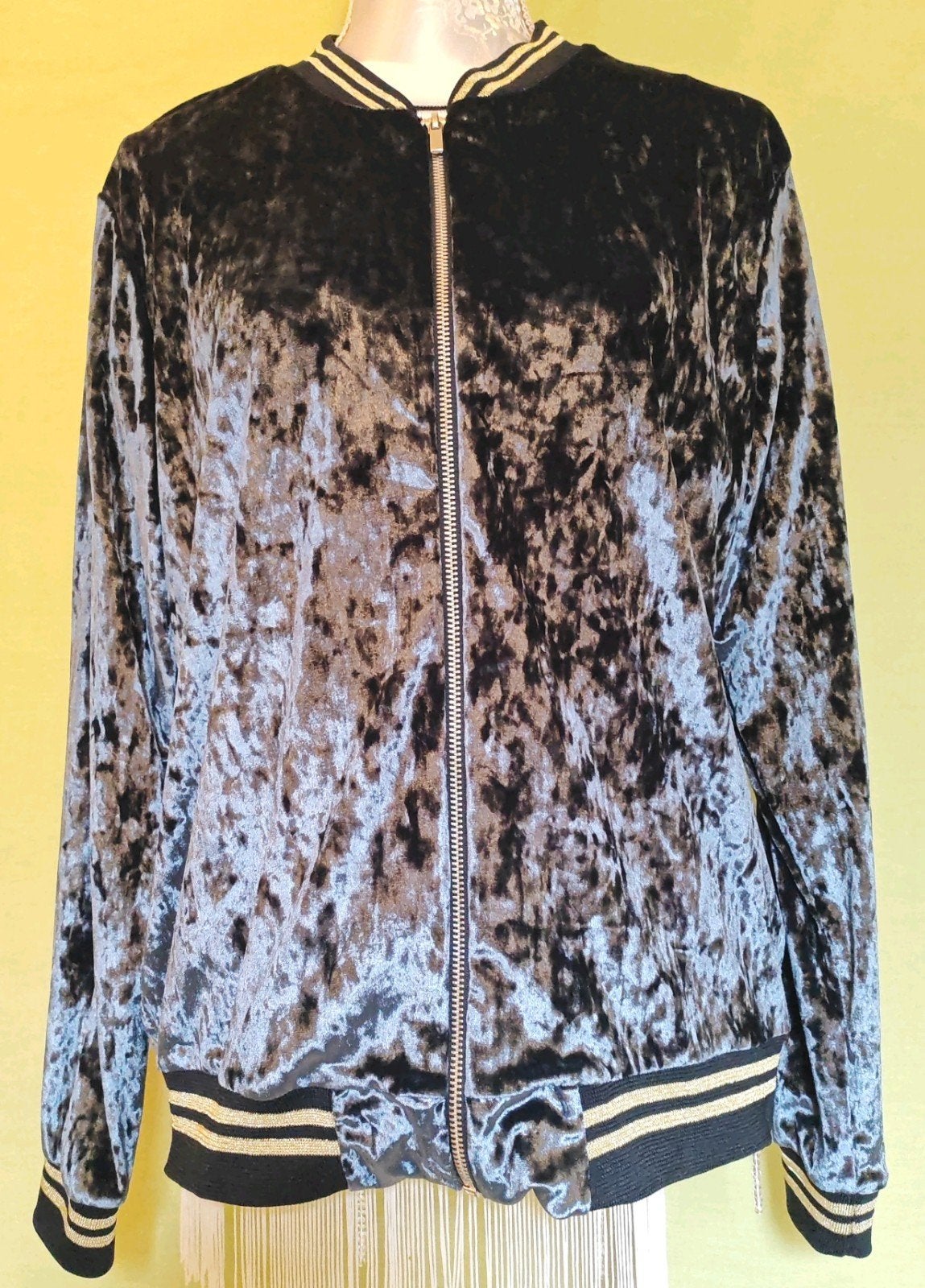Veloers bomber vestje. Maat L/ XL., Blauw, Maat 42/44 (L), Ophalen of Verzenden, Zo goed als nieuw