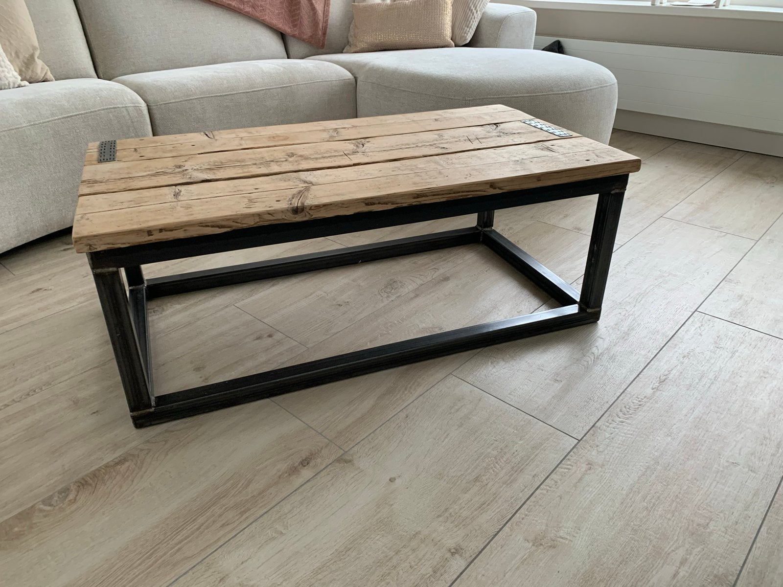 Stevige zelfgemaakte salontafel van steigerhout, Ophalen, Gebruikt, 100 tot 150 cm, 50 tot 100 cm