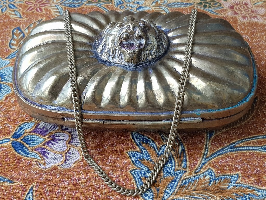 Mooi antiek tasje uit Engeland van koper 15,5 cm. uit 1890., Antiek en Kunst, Ophalen of Verzenden, Koper