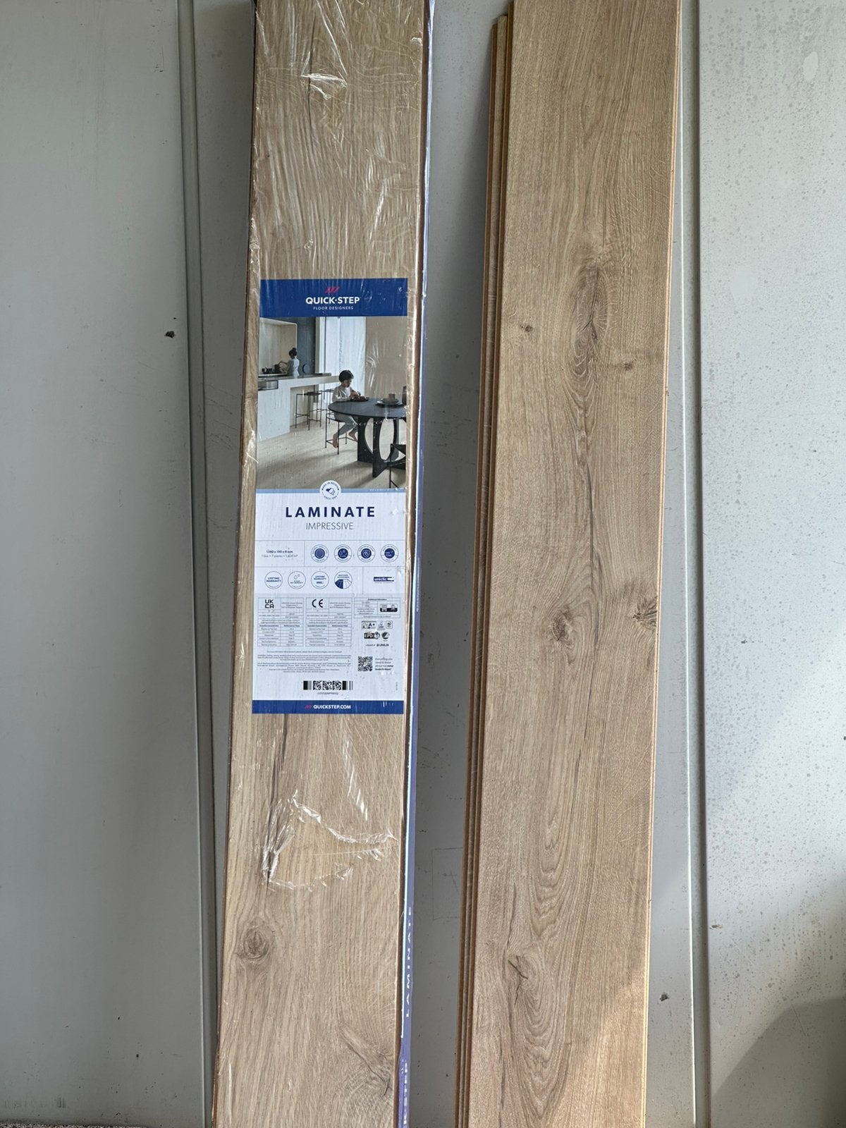 Laminaat Quik-Step 1 pak, 8 mm, 1,835 m2, Ophalen, 50 tot 150 cm, Zo goed als nieuw, Minder dan 5 m²