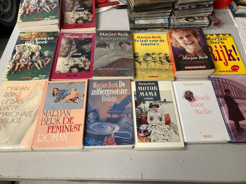 T.K. nog 3 boeken van Marjan Berk Zie actuele lijst, Ophalen of Verzenden, Gelezen, Marjan Berk