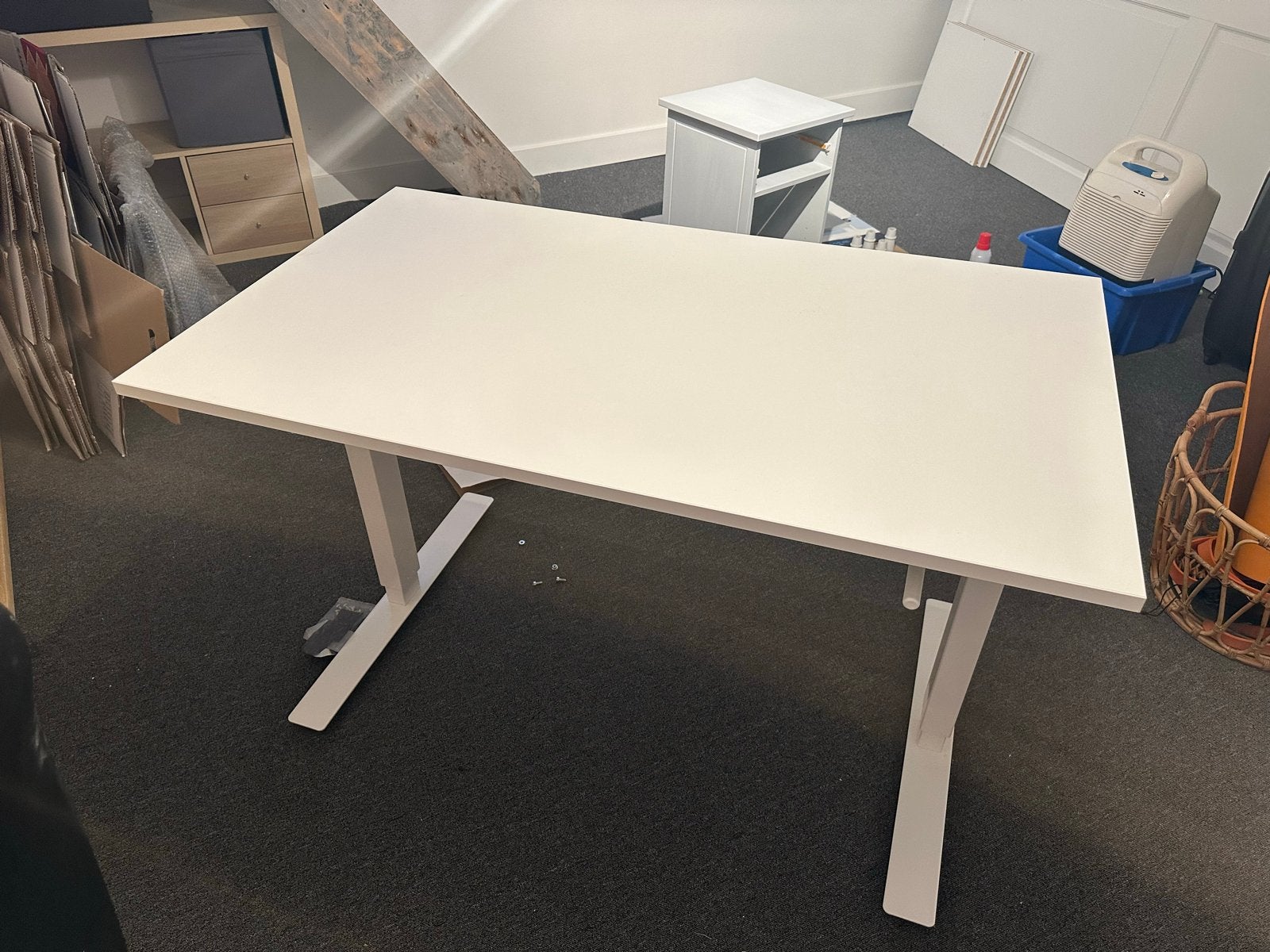 IKEA TROTTEN bureau 120x70 handmatig in hoogte verstelbaar, Ophalen, Zit-sta bureau, Gebruikt, Spaanplaat of MDF