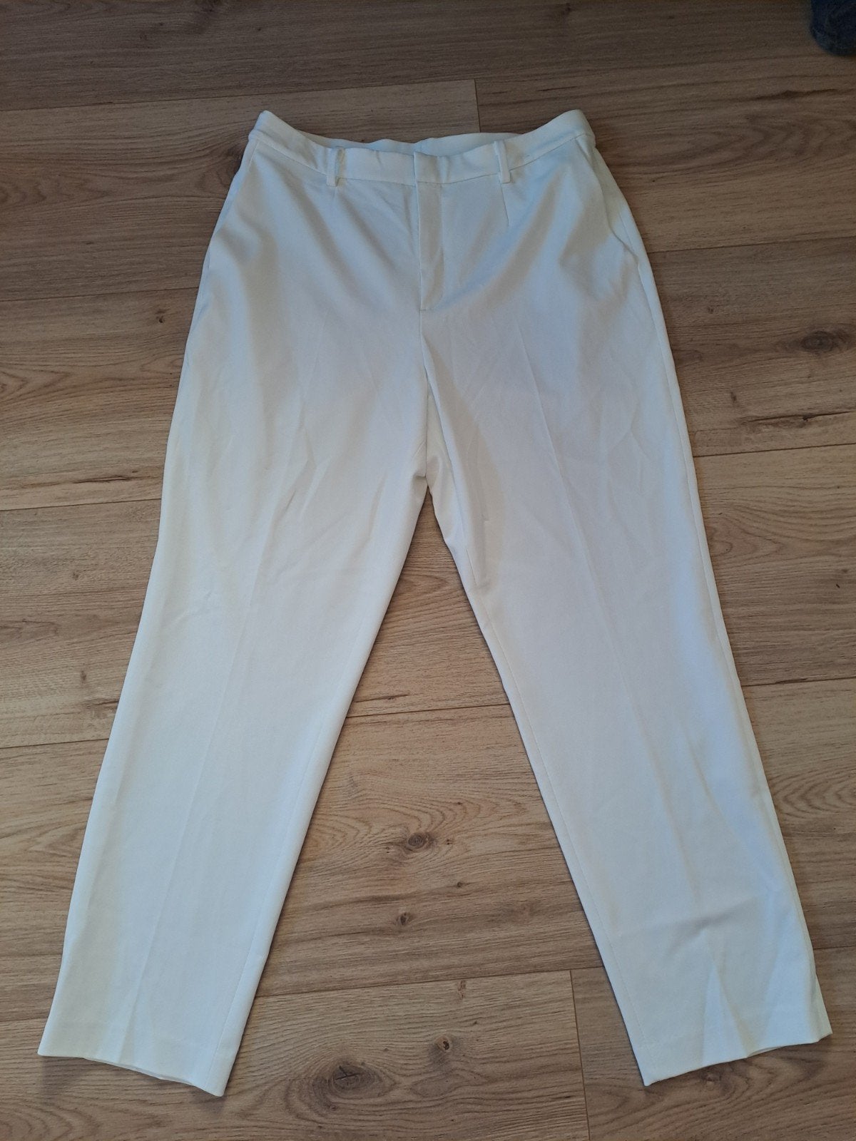 Cropped broek Uni qlo, Wit, Nieuw, Ophalen of Verzenden, Driekwart