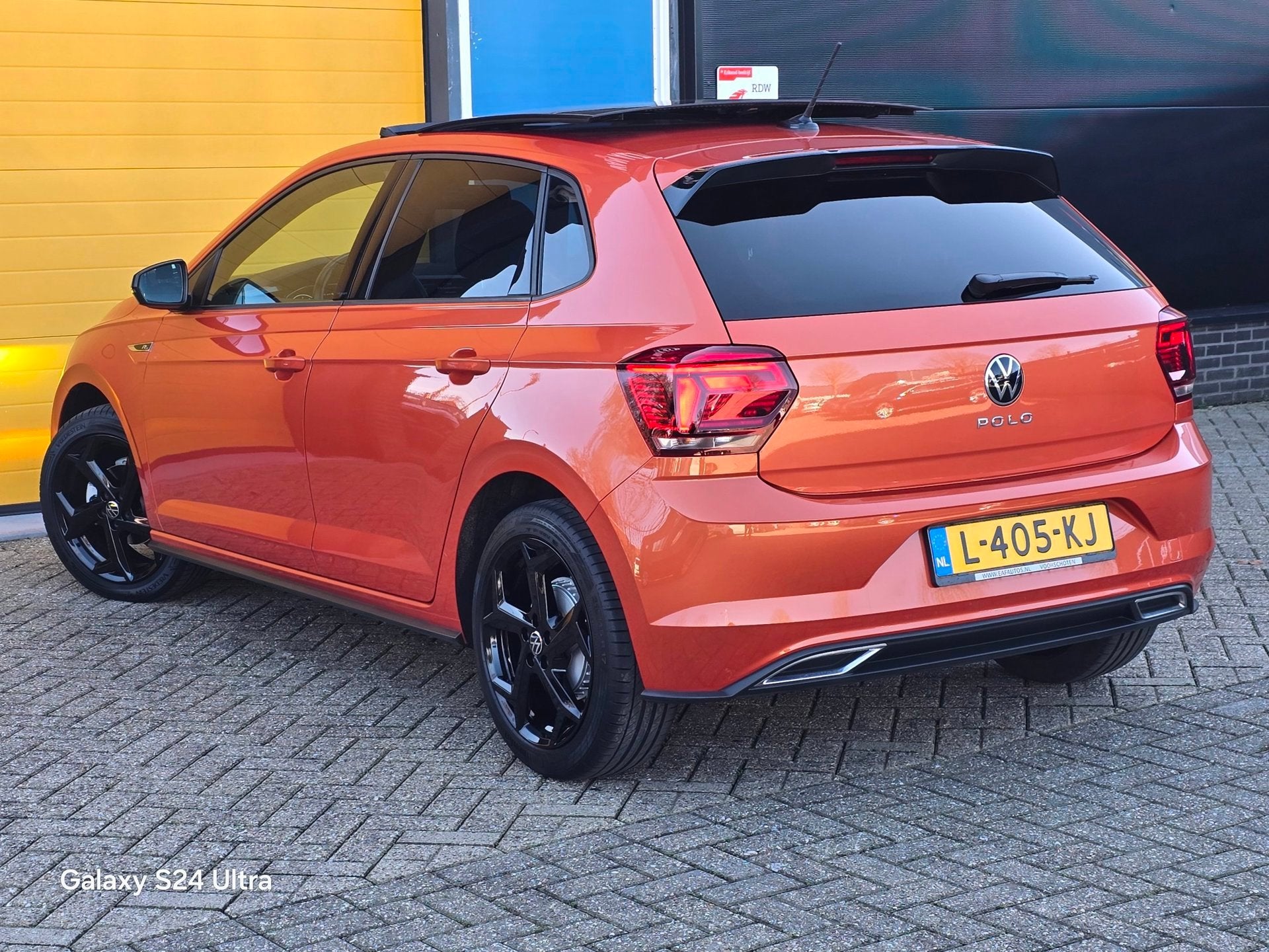 Volkswagen Polo 1.0 TSI R Line / NAP / Aut / Acc / Navi / Op, Dealer onderhouden, Gebruikt, Euro 6, 1096 kg