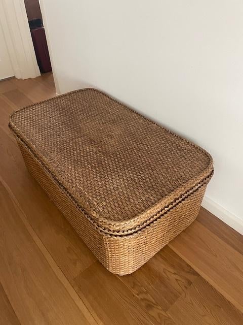 Rotan tafel / opbergmeubel / rotan koffer, 50 tot 75 cm, Zo goed als nieuw, 150 tot 200 cm, Modern
