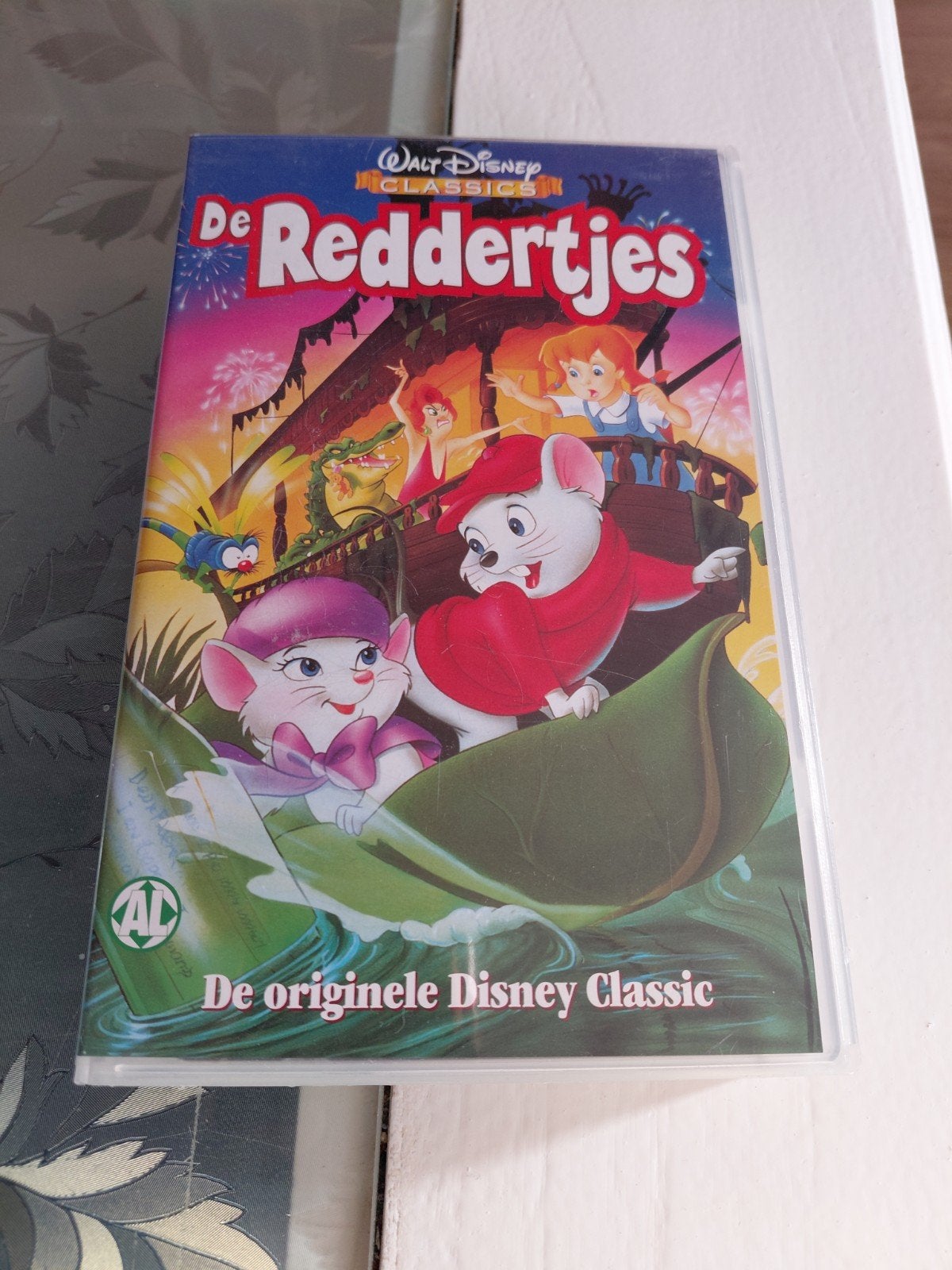 Disney Classic De Reddertjes videoband. NIEUW IN FOLIE!, Tekenfilm, Alle leeftijden, Ophalen of Verzenden, Nieuw in verpakking
