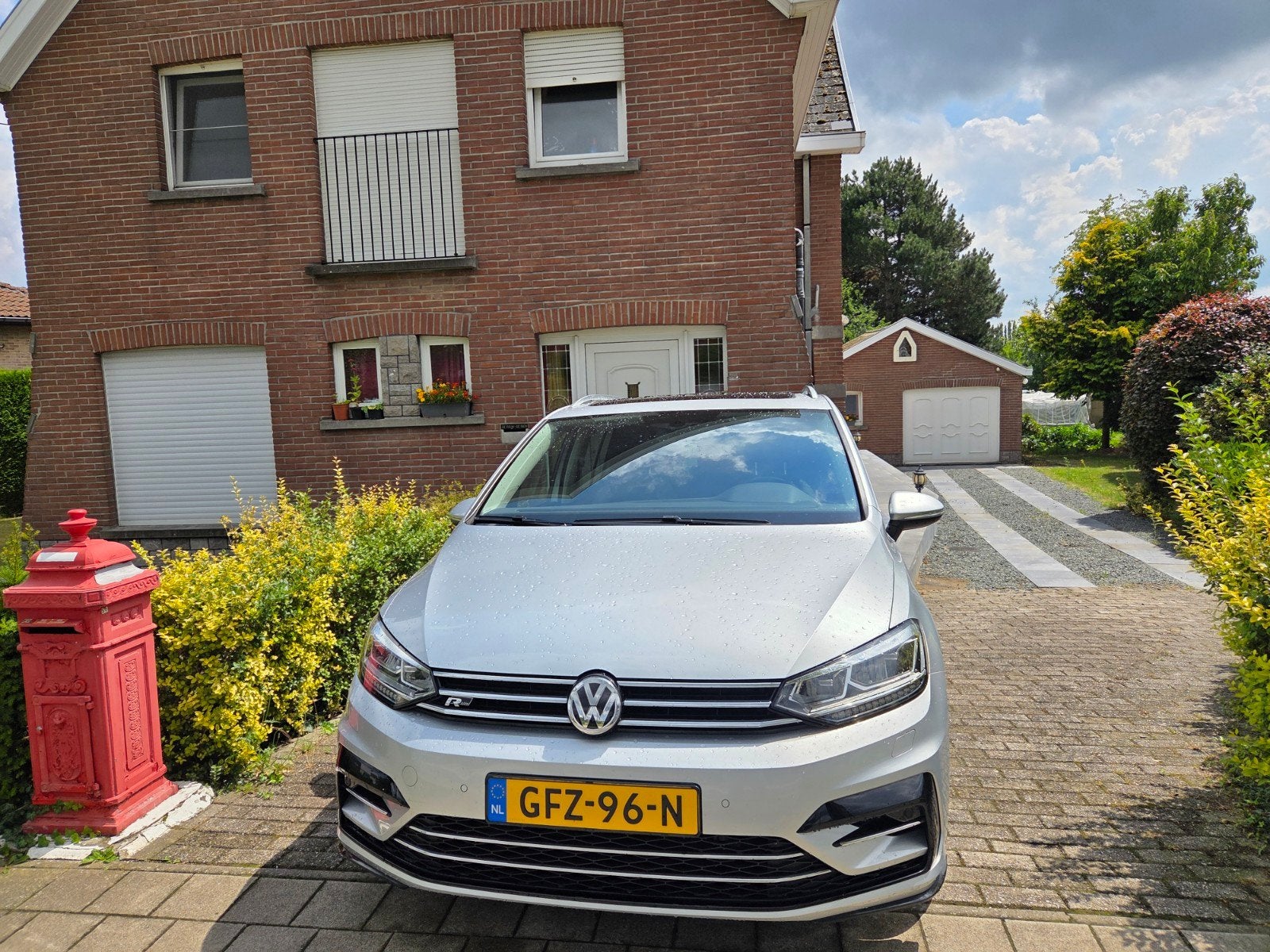 Volkswagen Touran 1.5 TSI 150pk BMT DSG 7pl 2019 Grijs, 1498 cc, 4 cilinders, 7 stoelen, Particulier