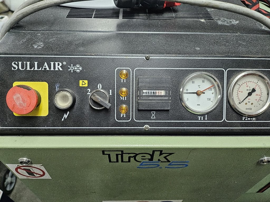 Sullair Trek 5.5kw Schroefcompressor met Droger en Tank, Doe-het-zelf en Verbouw, Ophalen, Geluidgedempt, Gebruikt, 800 liter/min of meer