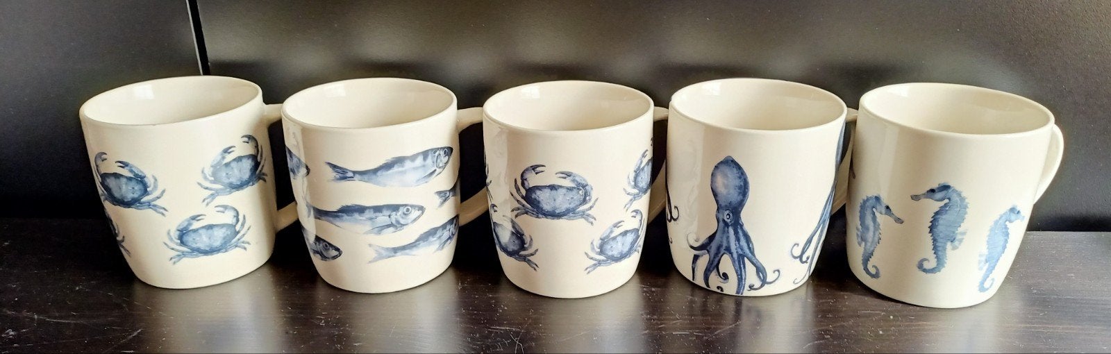 Set van 5 mokken/koffietassen inktvis, haring, zeepaardje en, Ophalen of Verzenden, Zo goed als nieuw, Overige stijlen, Kop(pen) en/of Schotel(s)