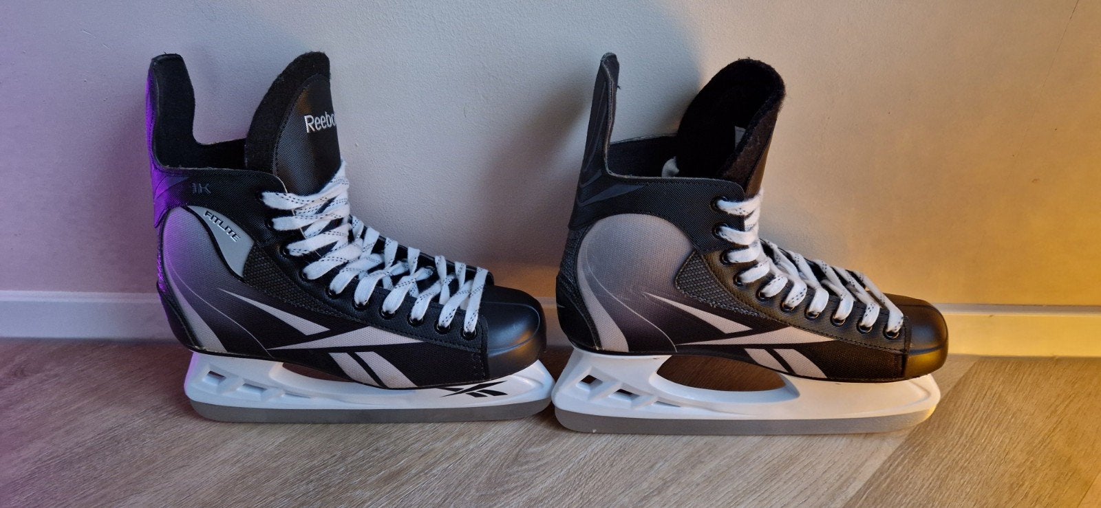 Reebok 1K Fitlite IJshockeyschaatsen - Maat 45, Overige merken, Ophalen of Verzenden, Zo goed als nieuw, IJshockeyschaatsen