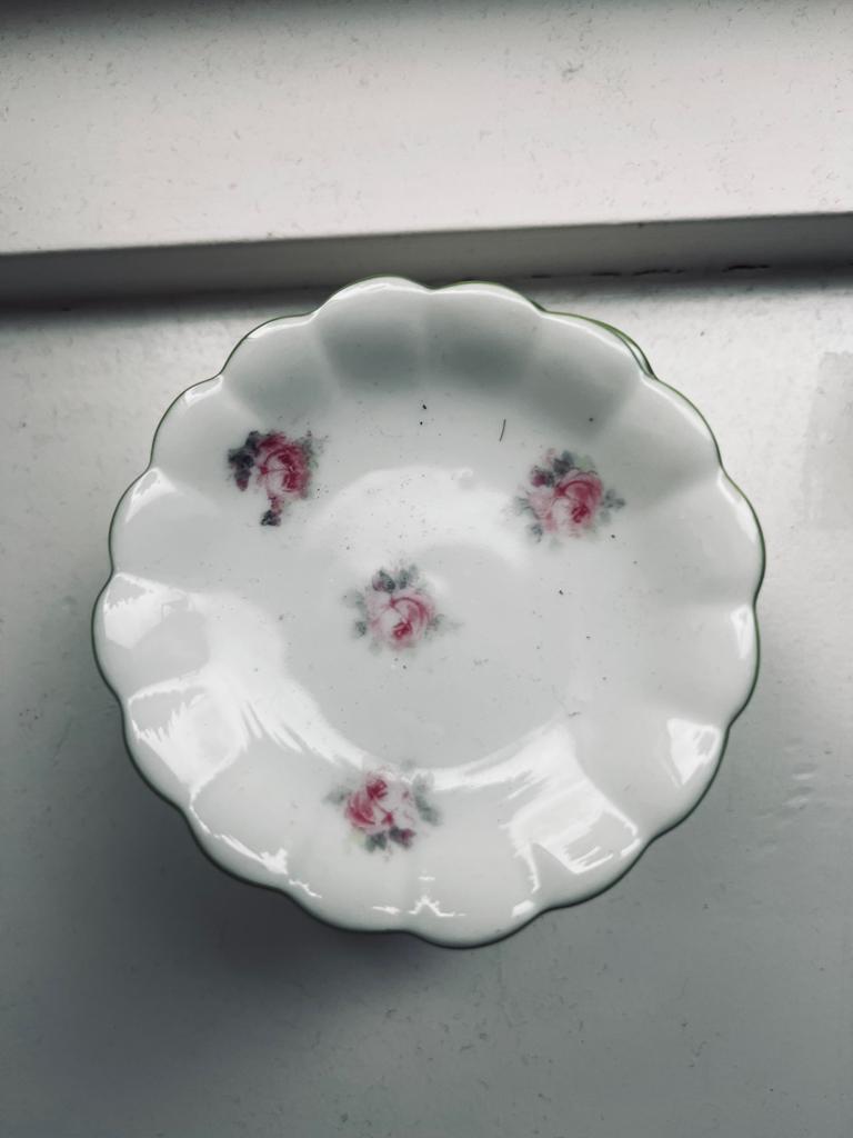 6 lieve petit four schaaltjes theezakjes bakjes roze roosjes, Antiek en Kunst, Curiosa en Brocante, Ophalen of Verzenden
