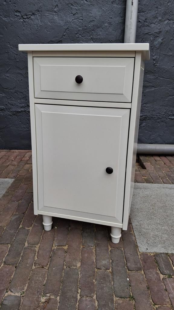 Ikea nachtkastje wit met ladekast en deurtje, Huis en Inrichting, Slaapkamer | Nachtkastjes, Ophalen, Gebruikt, Minder dan 45 cm