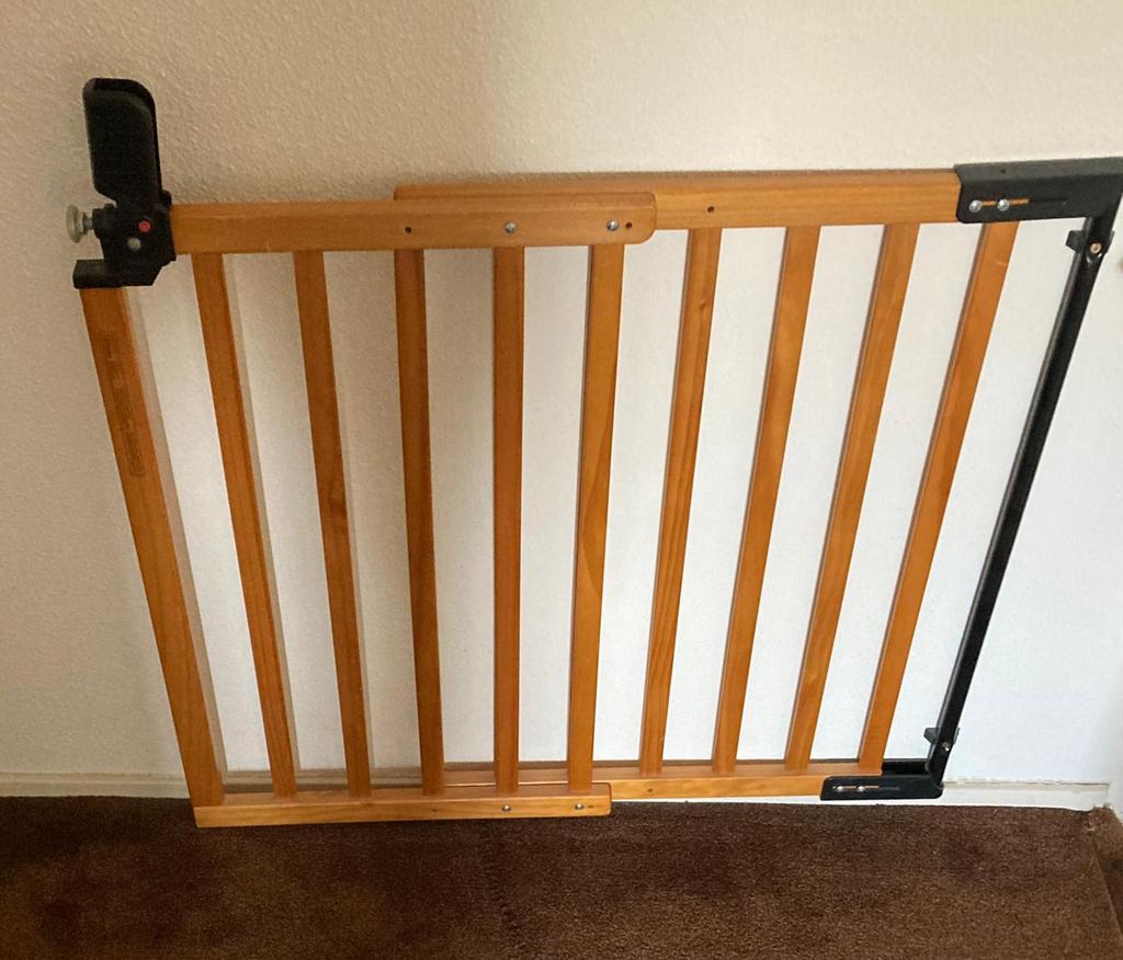 Traphekje incl bevestigingsmateriaal, Kinderen en Baby's, Traphekjes, Ophalen of Verzenden, Zo goed als nieuw, Klemhekje, Hout