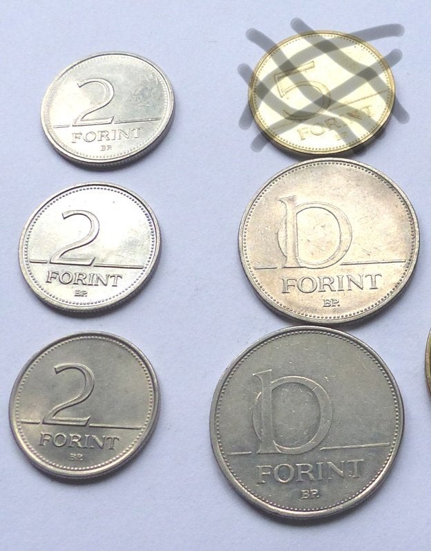 Hongaarse munten 2 en 10 Forint Hongarije, Ophalen of Verzenden, Hongarije, Losse munt